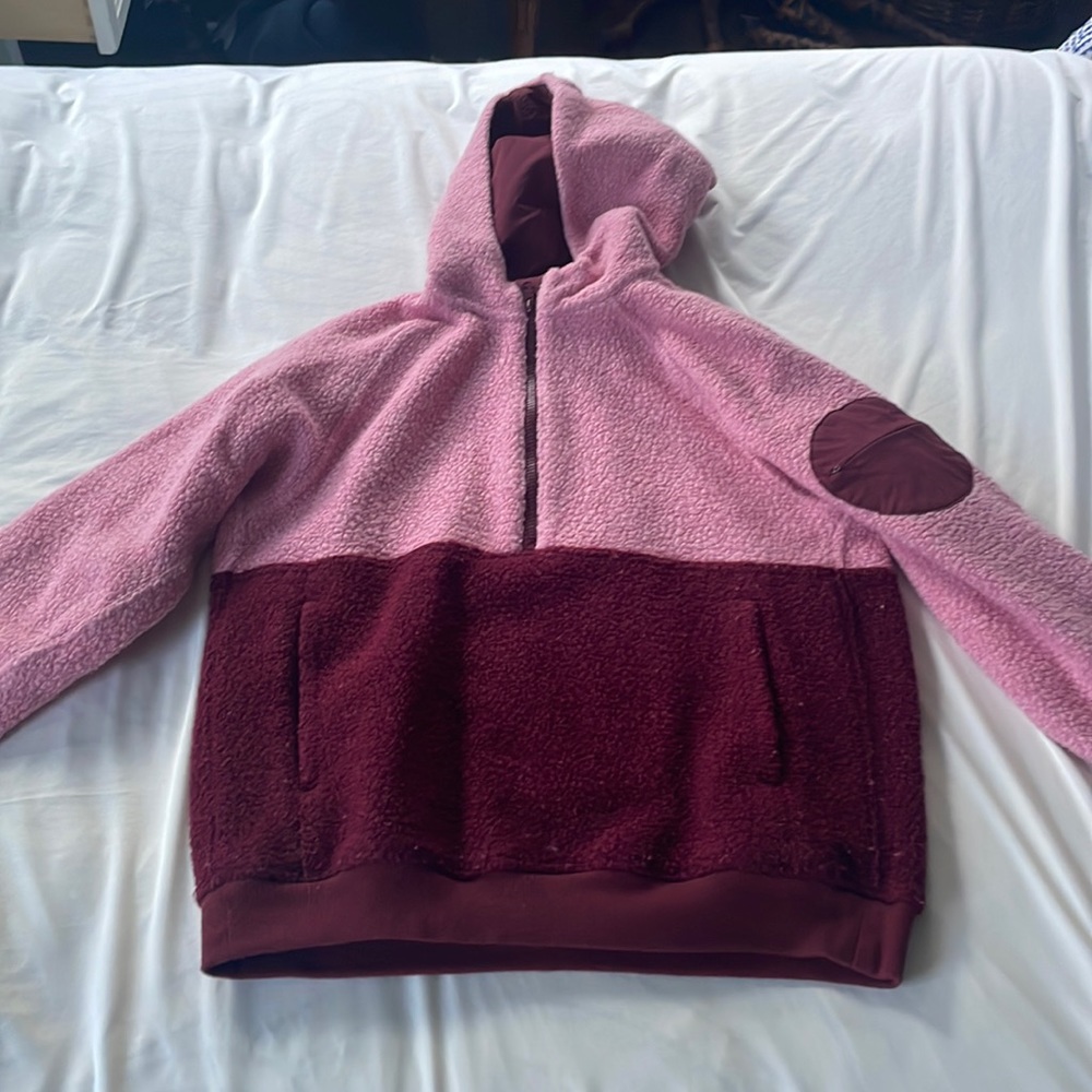 Outdoor Voices OV megafleece in pink